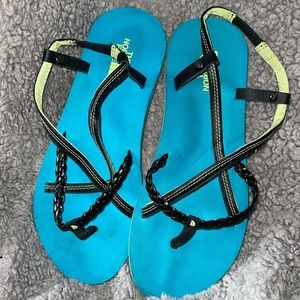 north face sandals